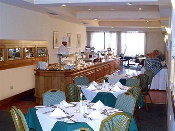 The Crown Hotel Buġibba Extérieur photo