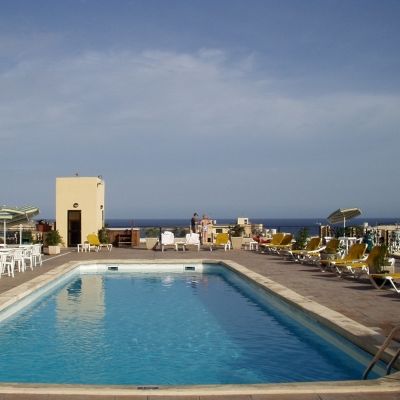 The Crown Hotel Buġibba Extérieur photo