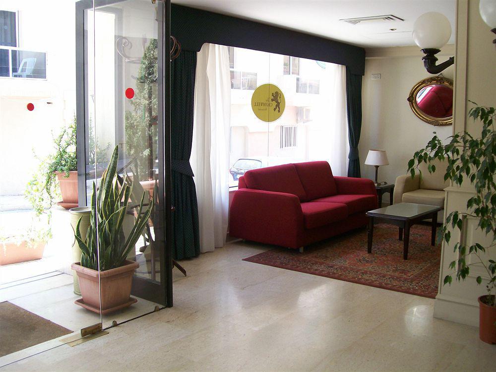 The Crown Hotel Buġibba Extérieur photo